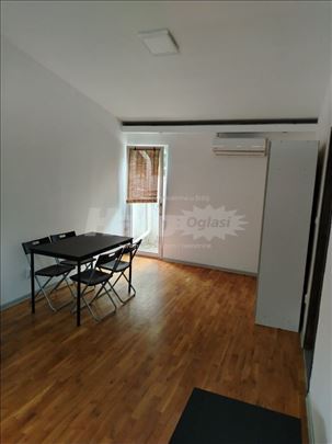 Izdajem jednosoban stan u Borči
