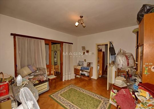 Kuća  - Banovo brdo - pijaca - vertikala ID#5313