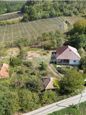 Kuća,Avala-Ripanj, 200m2 na 52 ari placa