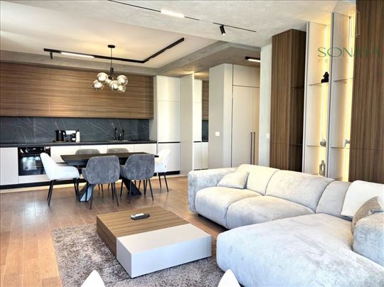 Eterna, Quartet1, Quartet3, Trosobni Lux