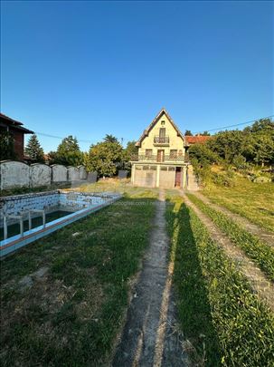 Prodaje se kuća u Ritopeku sa pogledom na Dunav