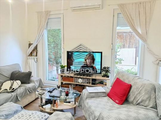 Retka prilika - odličan stan dvorištem u Borči ID#