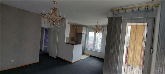 Stan 1.5 45m2 sa garažom