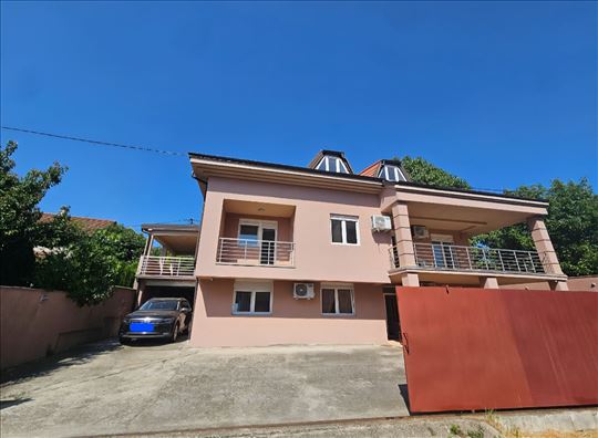 Uknjižena,neuseljavana kuća ,411 m² ,3sprata,6,18a