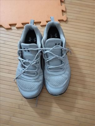 Under Armour 45-29 cm