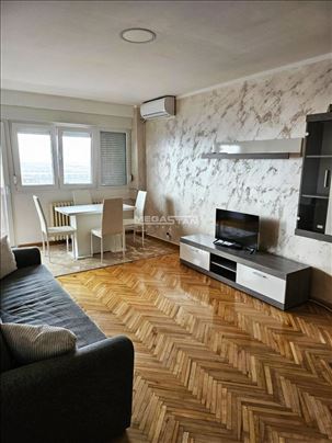 Blok 45, TC Enjub, kompletno renoviran, 2.5, bez u