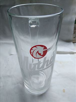 Casa za pivo Mythos vis.19,5,dia. 7,5 cm. ocuvana.