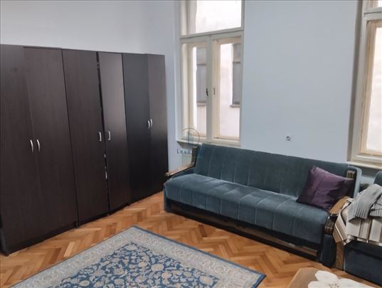 Cvetni trg, Kralja Milana, 81 m2