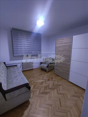 Izdajem stan, Miljakovac II, polunamešten, 70m2