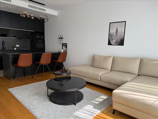 Lux stan u Kuli West 65