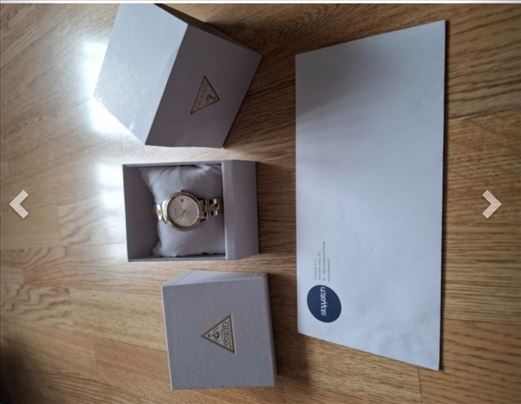 Prodajem NOVI zenski GUESS sat