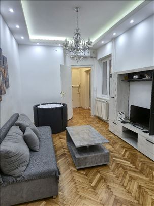 Vračar, Kalenić, Mutapova, 58m², 2.5