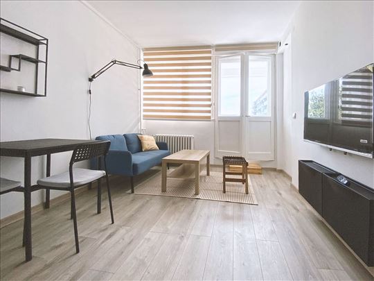 5th Floor No Elevator 1 Bedroom Big Terrace New