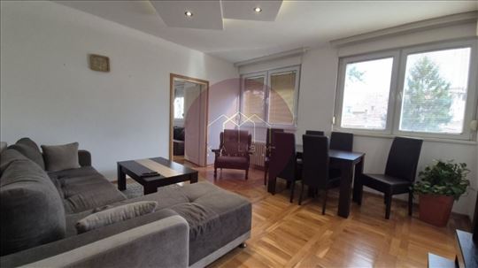Beograd, Kanarevo brdo, Stan, 2.5, 61m2