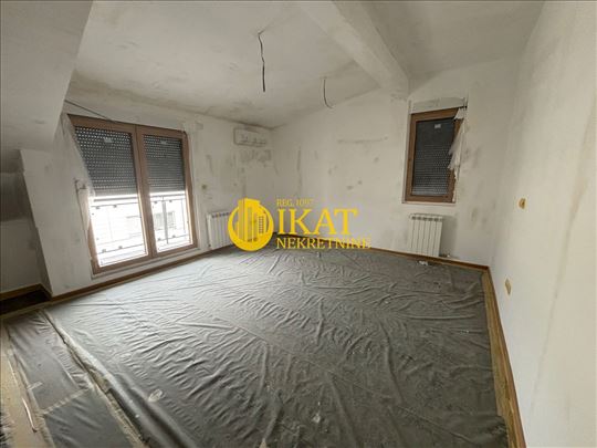 Bulevar kod Kluza, trosoban stan 63m2 + pdv