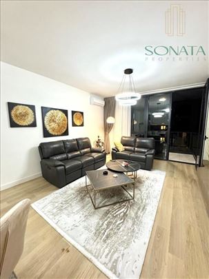 Bw Eterna, Luksuzan Enterijer, GaraŽno Mesto uklju