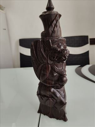 Figura duborez u drvetu 2