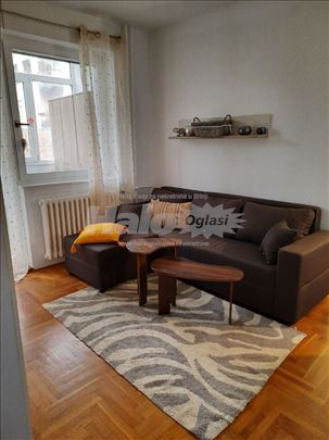 Izdaje se namešten stan na Dorćolu