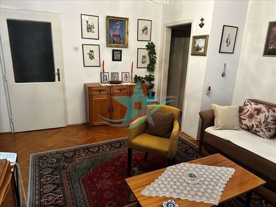 Izdavanje 2.5 stana u Ćingrijinoj ID#1229