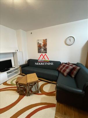 Jednoiposoban stan - 38m2 - Bulevar Oslobođenja