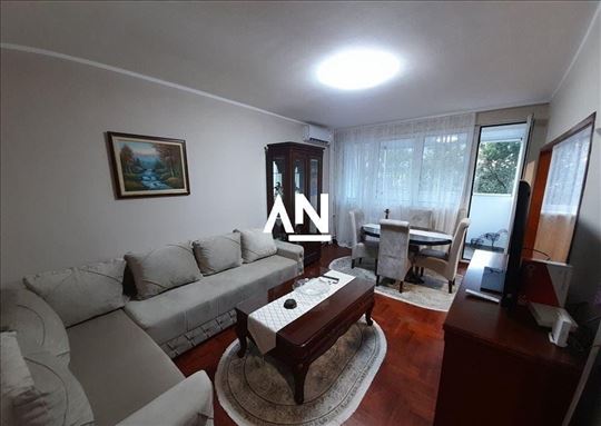 Novi Bgd, Hotel YU, Džona Kenedija, 65m2 ID#25920