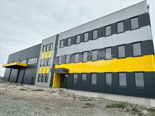 Objekat od 6500m2, na 1,2 ha parcele, NOVO