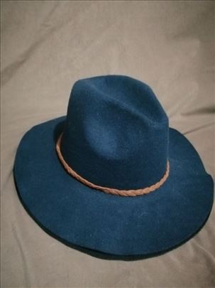 Шешир  3  мушко-женски кежуал