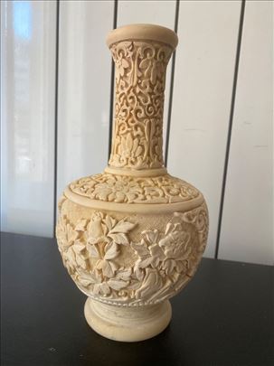 Svecnjak od slonovace 