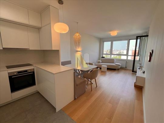 Trosoban stan kod u Radničkoj ulici