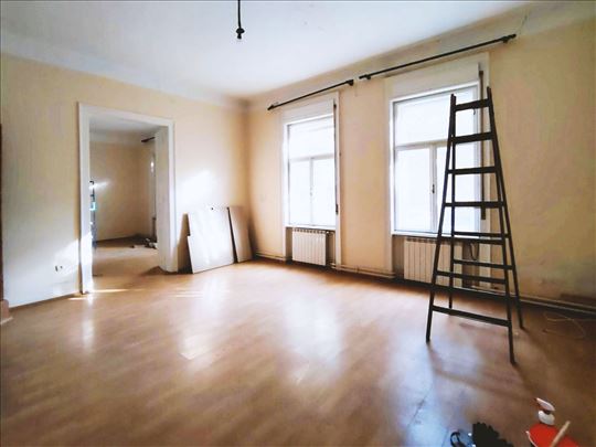 Zemun Cara Dušana - Dunavska 150m2 Salonac