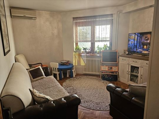 Dvosoban stan u blizini Centra