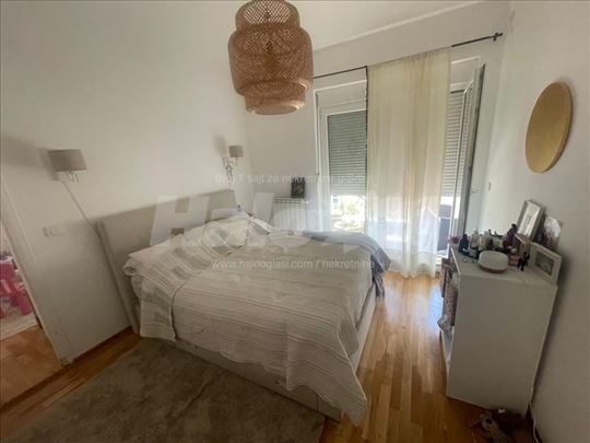 hitno 4 sprat preko puta  Arene-fixno blok 22