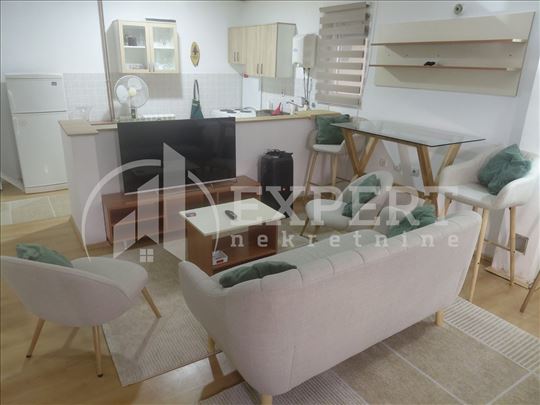 Izdaje se odličan stan u Donjoj Vežini, 40m2