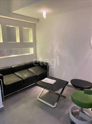 Vračar, Makenzijeva – 70 m² stan na prodaju