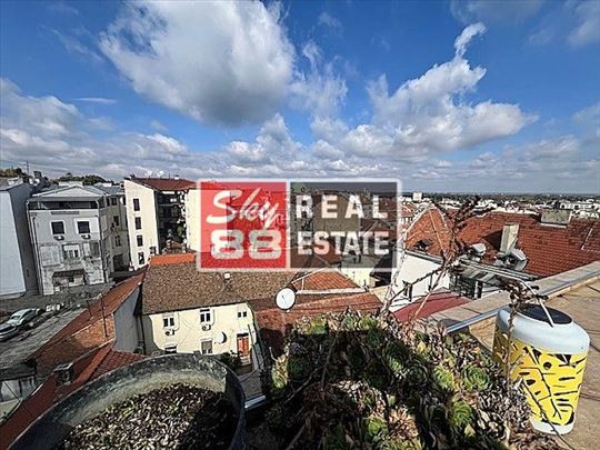 Centar , Kalemegdan , sarmantan , atrakrtivan stan