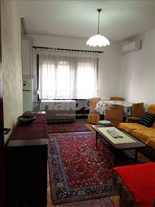 Izdajem stan u Kaluđerici