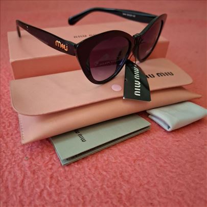 Miu Miu Crne suncane naocare zenske nove