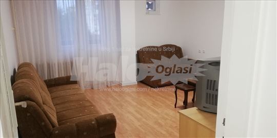 Dvosoban stan za izdavanje, Koste Abraševića 4
