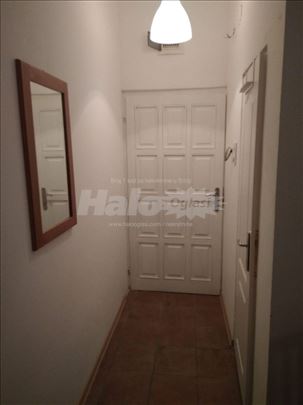 Garsonjera, 25 m2, Kneževac