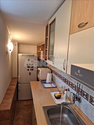 Izdajem stan u kući, sa svim troskovima