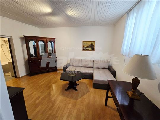 Renoviran stan 2.5 na Gardošu