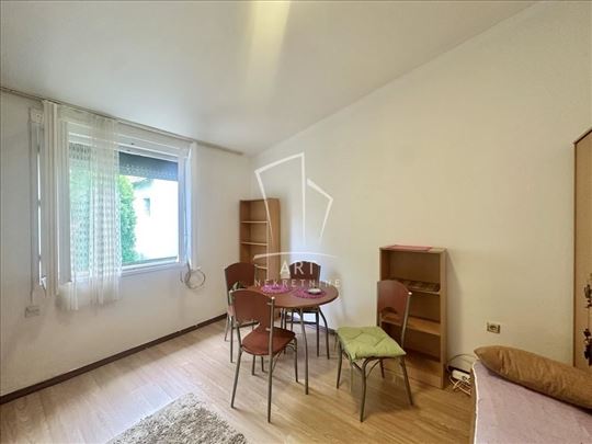 Batajnica, Branislava Barišića Doktora, 17m2 ID#12