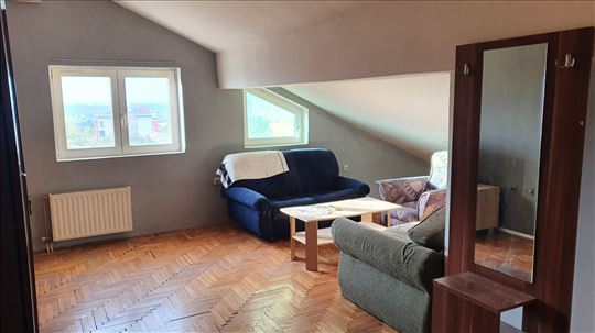 Bez provizije, Crveno barjače, uknjižen, 77m2, 2.5