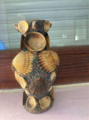 Figura skoljke - dekorativni predmet,unetnost.