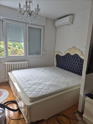 Francuski ležaj, nov, sa dušekom