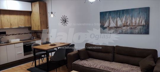 Izdaje se moderan stan– Braće Dirak,  Jagodina