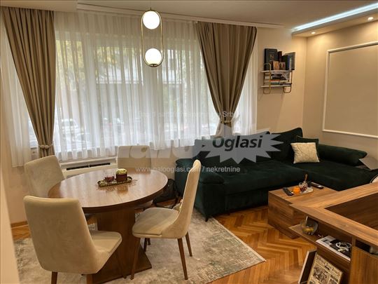 Izdajem stan u Vojvode Putnika - 60 m2