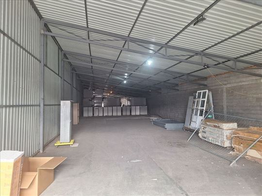 Magacin 1000m2, Dobanovačka petlja, Surčin