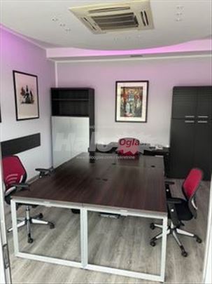 RETKO u ponudi! Kancelarijski lux prostor