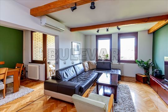 Trosoban stan 85 m2, Bubanj